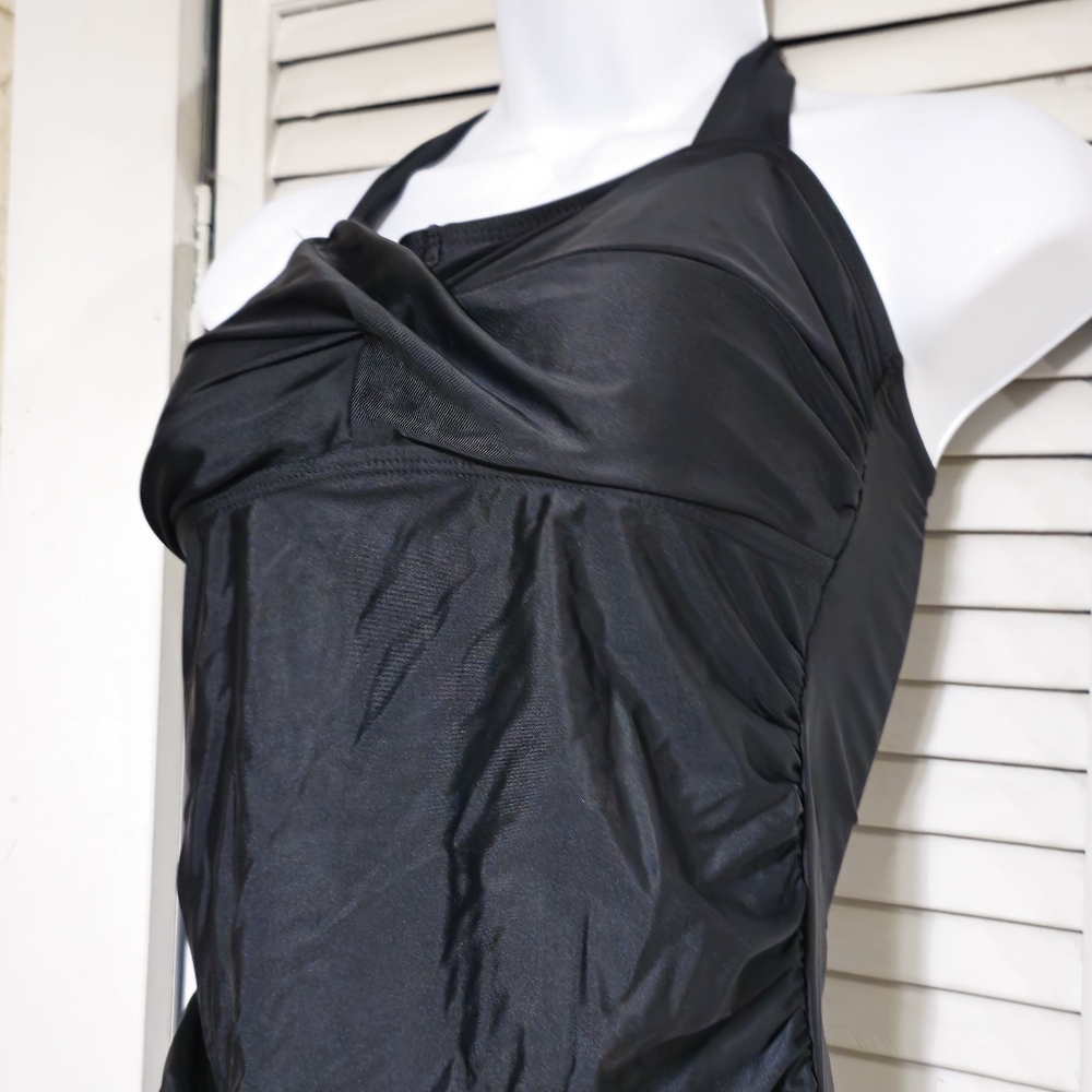 Womens Small Black‎ Halter Swimsuit Shorts One Piece - Picture 5 of 7